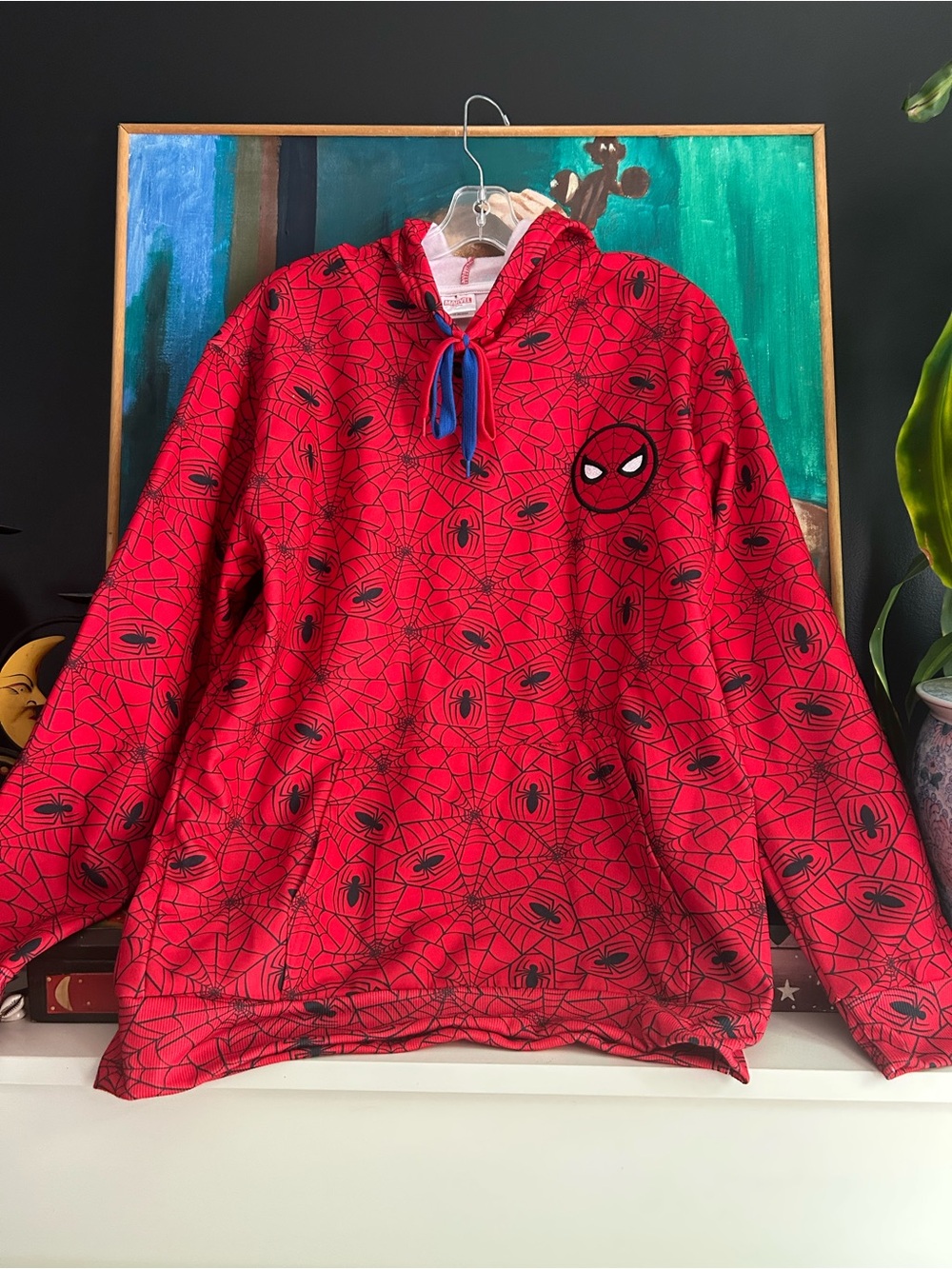 Marvel Spider-Man Hoodie Red Black Web Print Men’s Medium Pullover Sweatshirt
